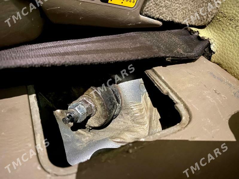 Toyota Sienna 2002 - 153 000 TMT - Эсенгулы - img 8