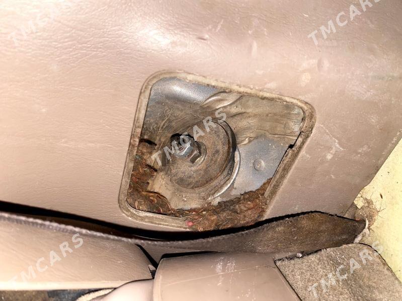 Toyota Sienna 2002 - 153 000 TMT - Эсенгулы - img 9
