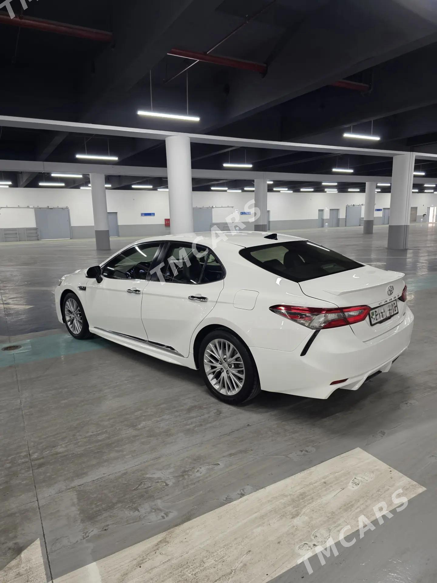 Toyota Camry 2018 - 290 000 TMT - Ашхабад - img 2