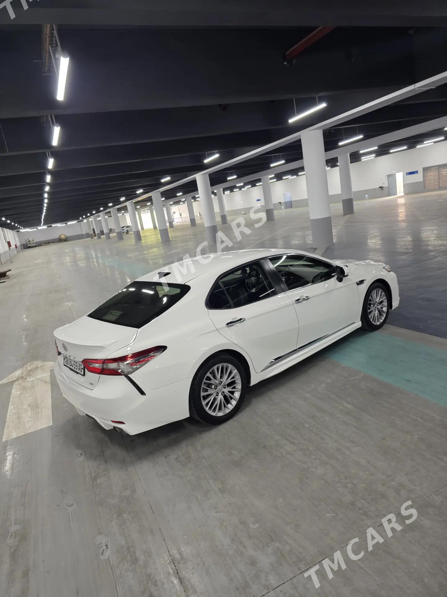 Toyota Camry 2018 - 290 000 TMT - Ашхабад - img 6