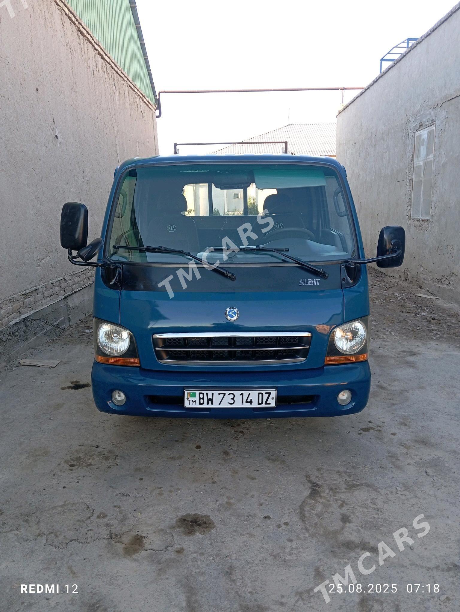 Kia Bongo 2002 - 120 000 TMT - Дашогуз - img 2