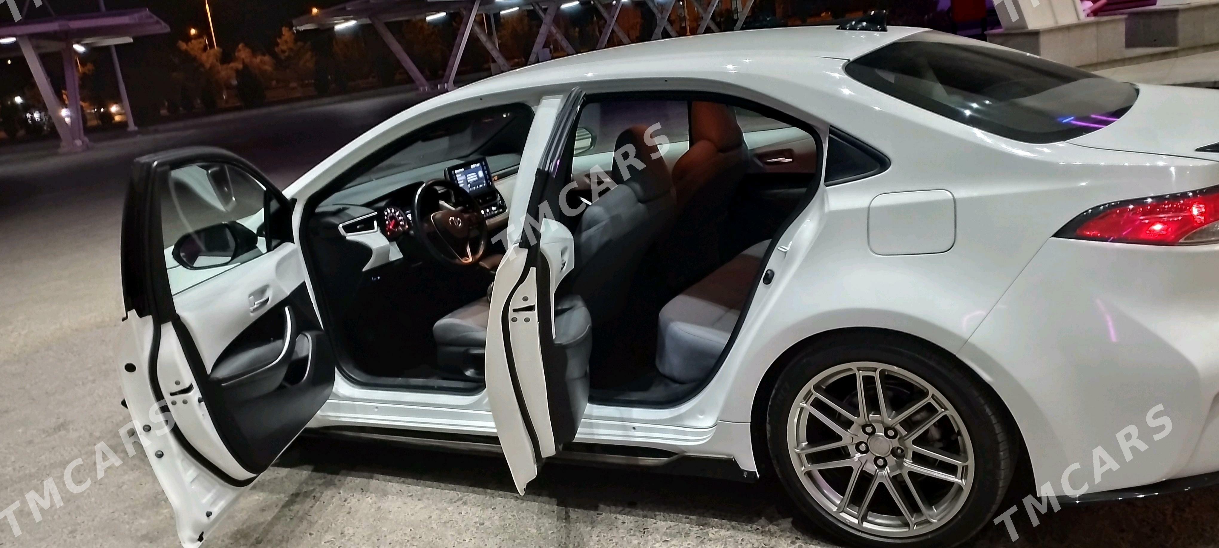 Toyota Corolla 2022 - 215 000 TMT - Туркменабат - img 4
