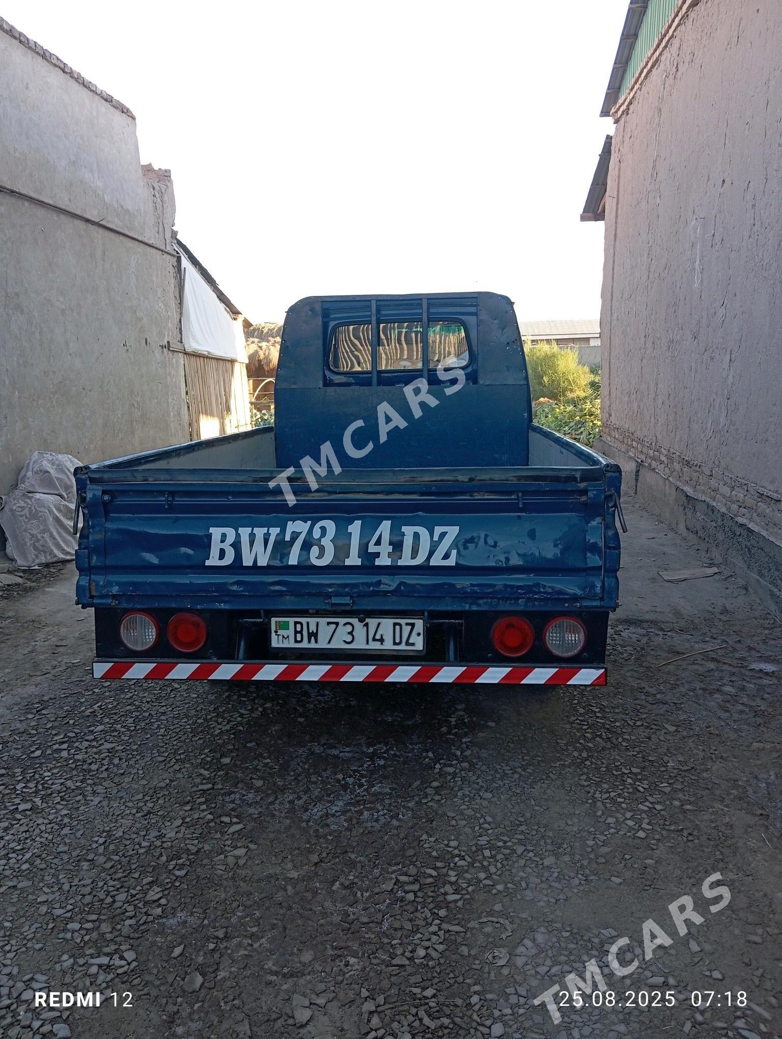 Kia Bongo 2002 - 120 000 TMT - Дашогуз - img 4