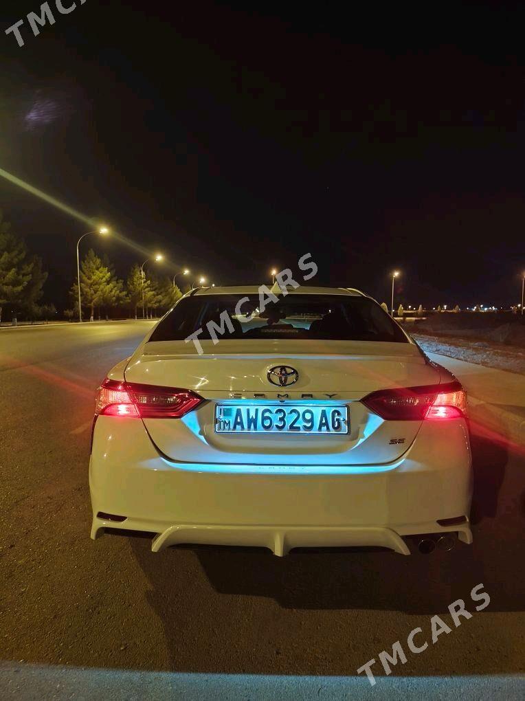 Toyota Camry 2018 - 325 000 TMT - Ашхабад - img 4