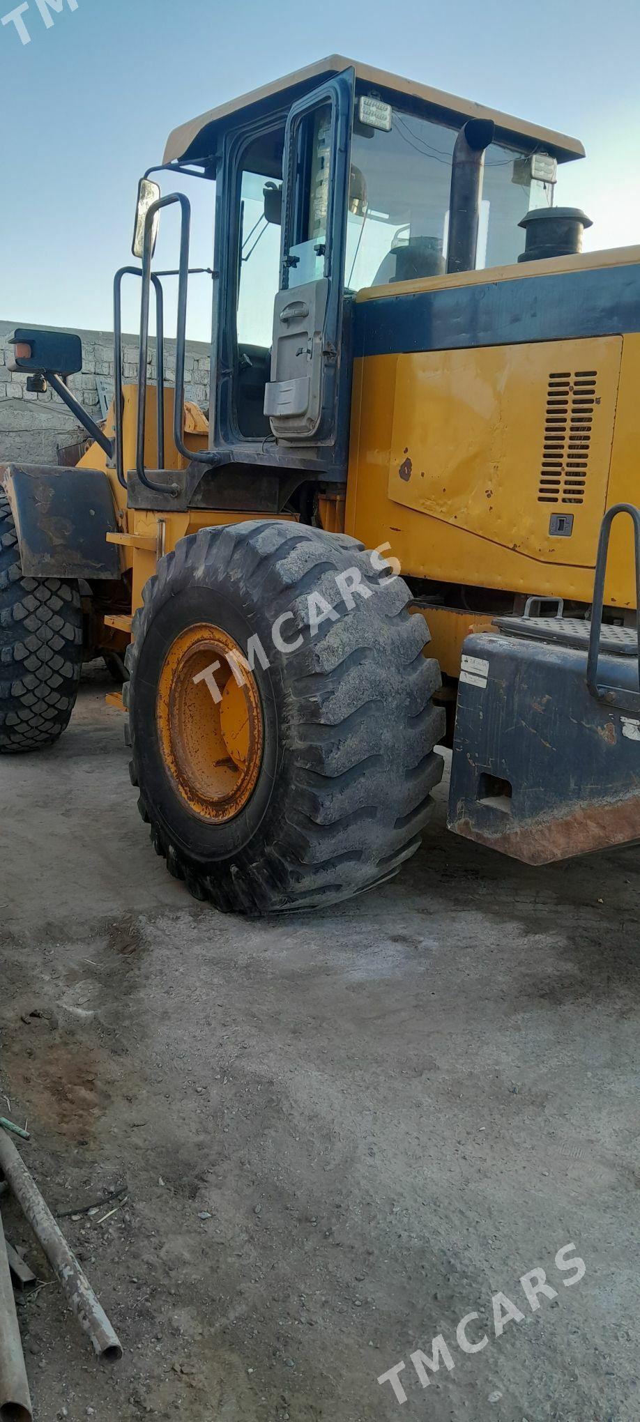 XCMG LW500F 2013 - 400 000 TMT - Ашхабад - img 2