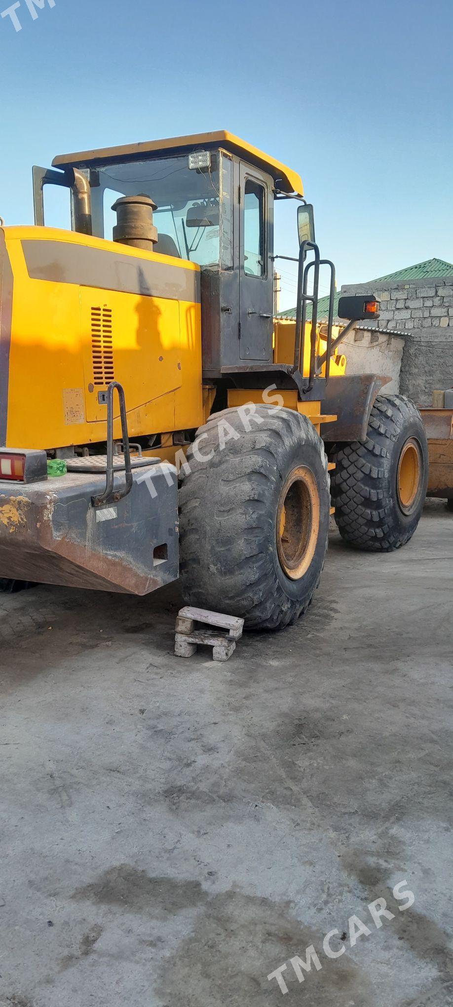 XCMG LW500F 2013 - 400 000 TMT - Ашхабад - img 3
