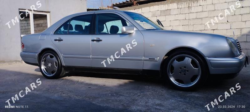 Mercedes-Benz E320 1998 - 110 000 TMT - Büzmeýin - img 3