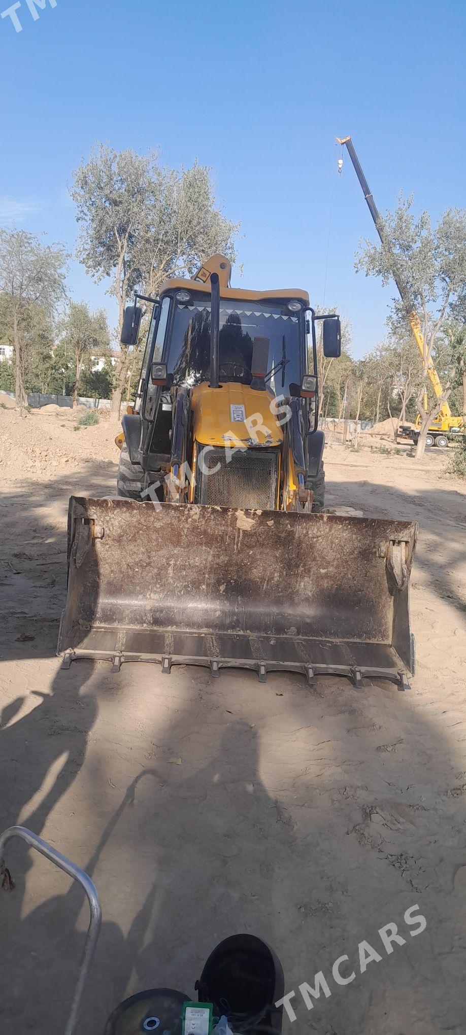 JCB 3CX ECO 2013 - 550 000 TMT - Ашхабад - img 3
