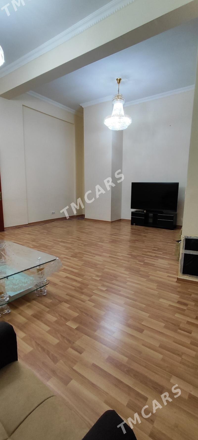 советская - Sowetskiý köç. (Garaşsyzlyk şaýoly) - img 2