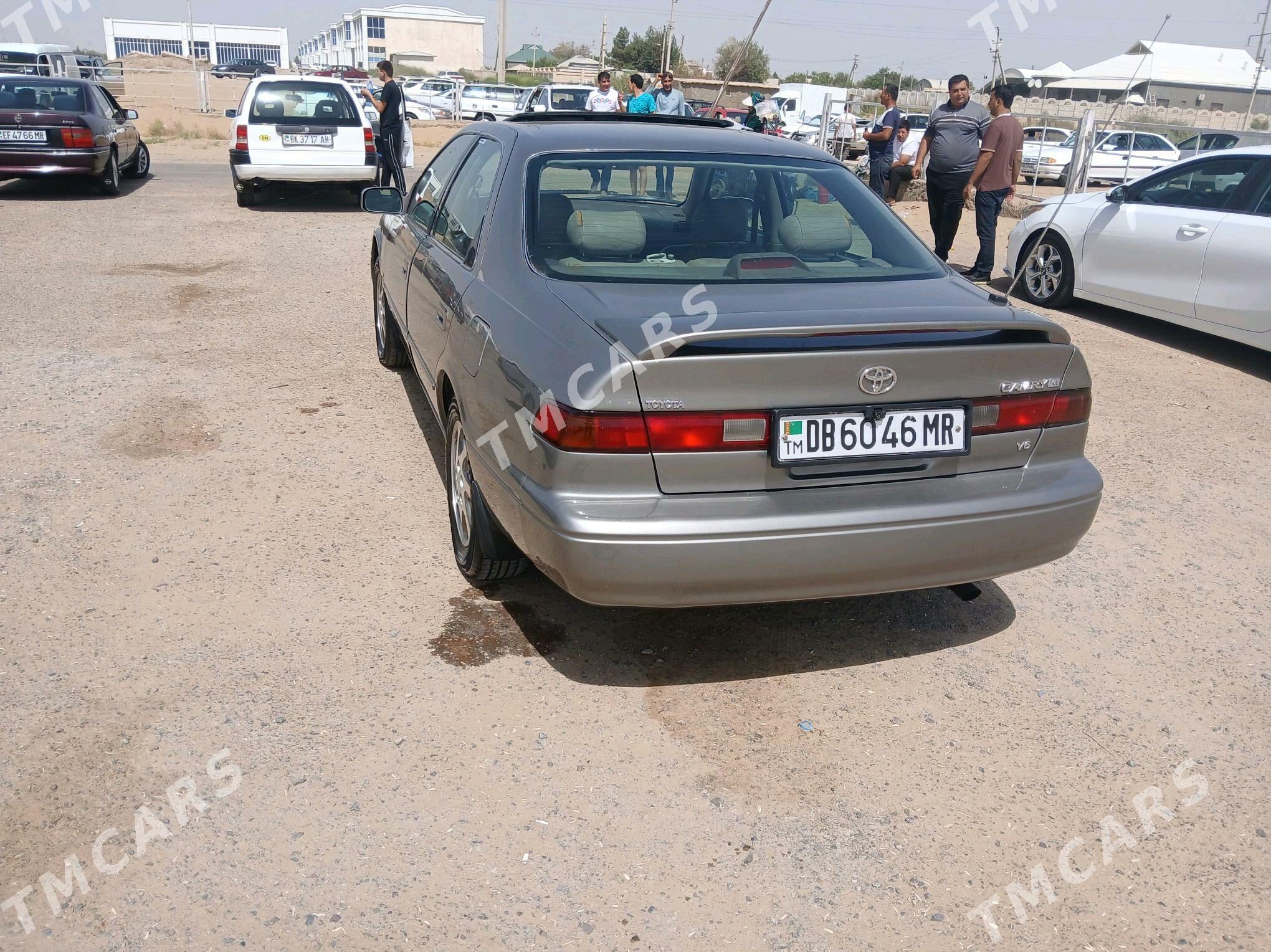 Toyota Camry 1997 - 140 000 TMT - Сакарчага - img 4