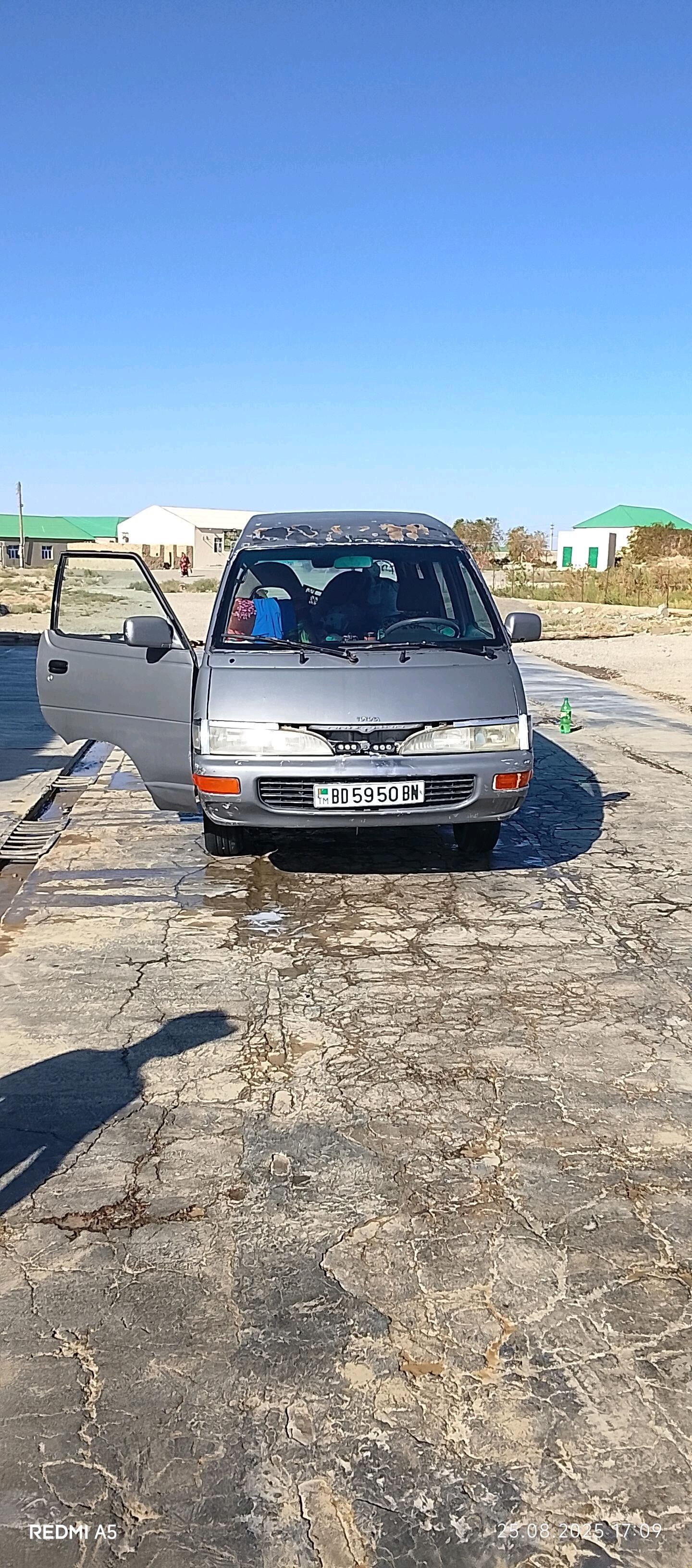 Toyota Town Ace 1994 - 30 000 TMT - Махтумкули - img 7