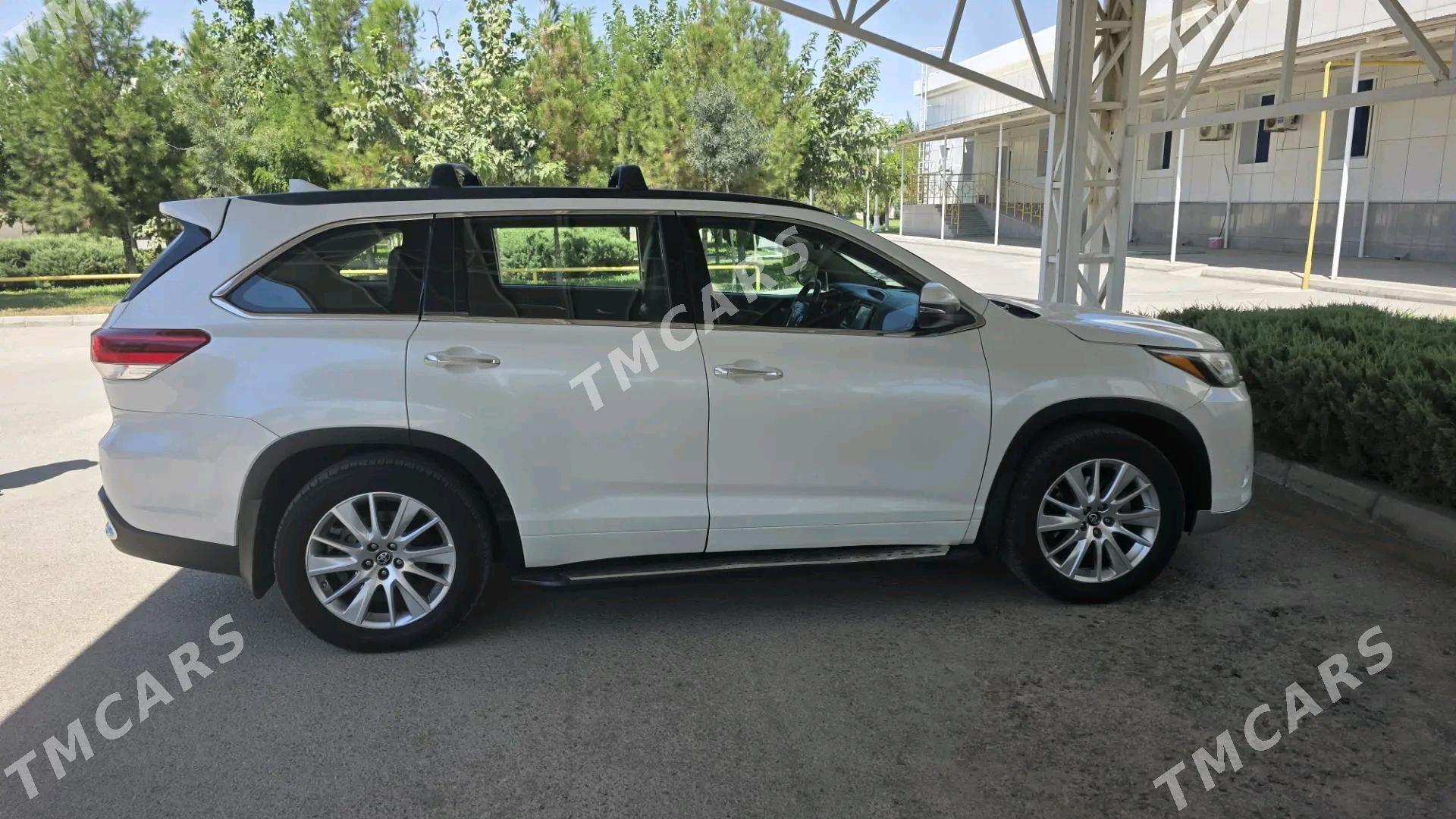 Toyota Highlander 2017 - 450 000 TMT - 5 mkr - img 3