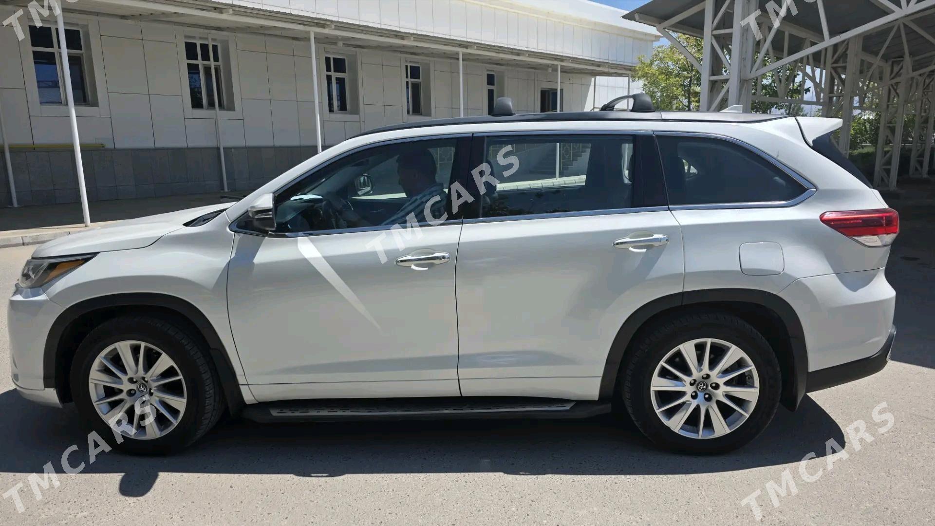 Toyota Highlander 2017 - 450 000 TMT - 5 mkr - img 4