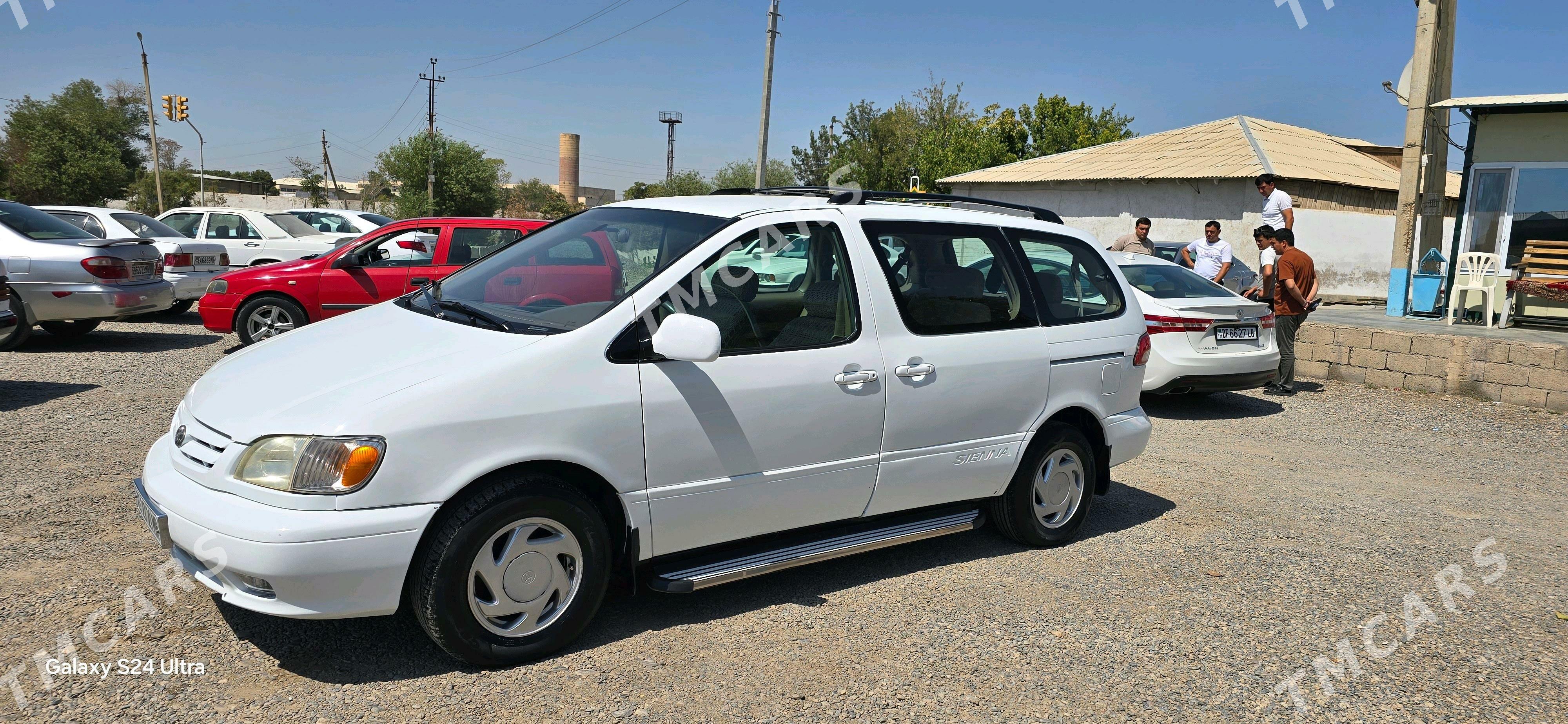 Toyota Sienna 2002 - 150 000 TMT - Мары - img 2