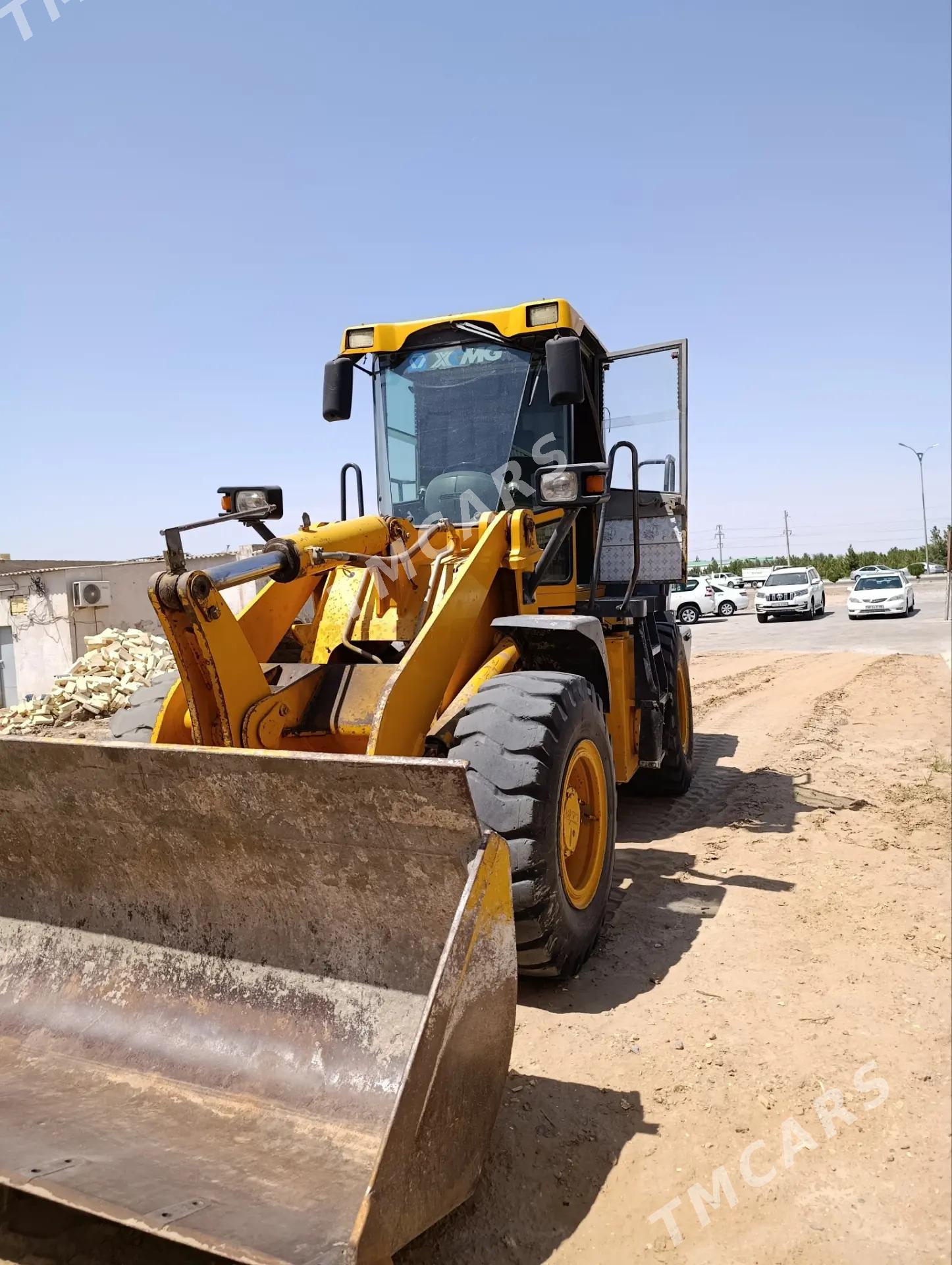 XCMG LW300F 2015 - 330 000 TMT - Мары - img 3