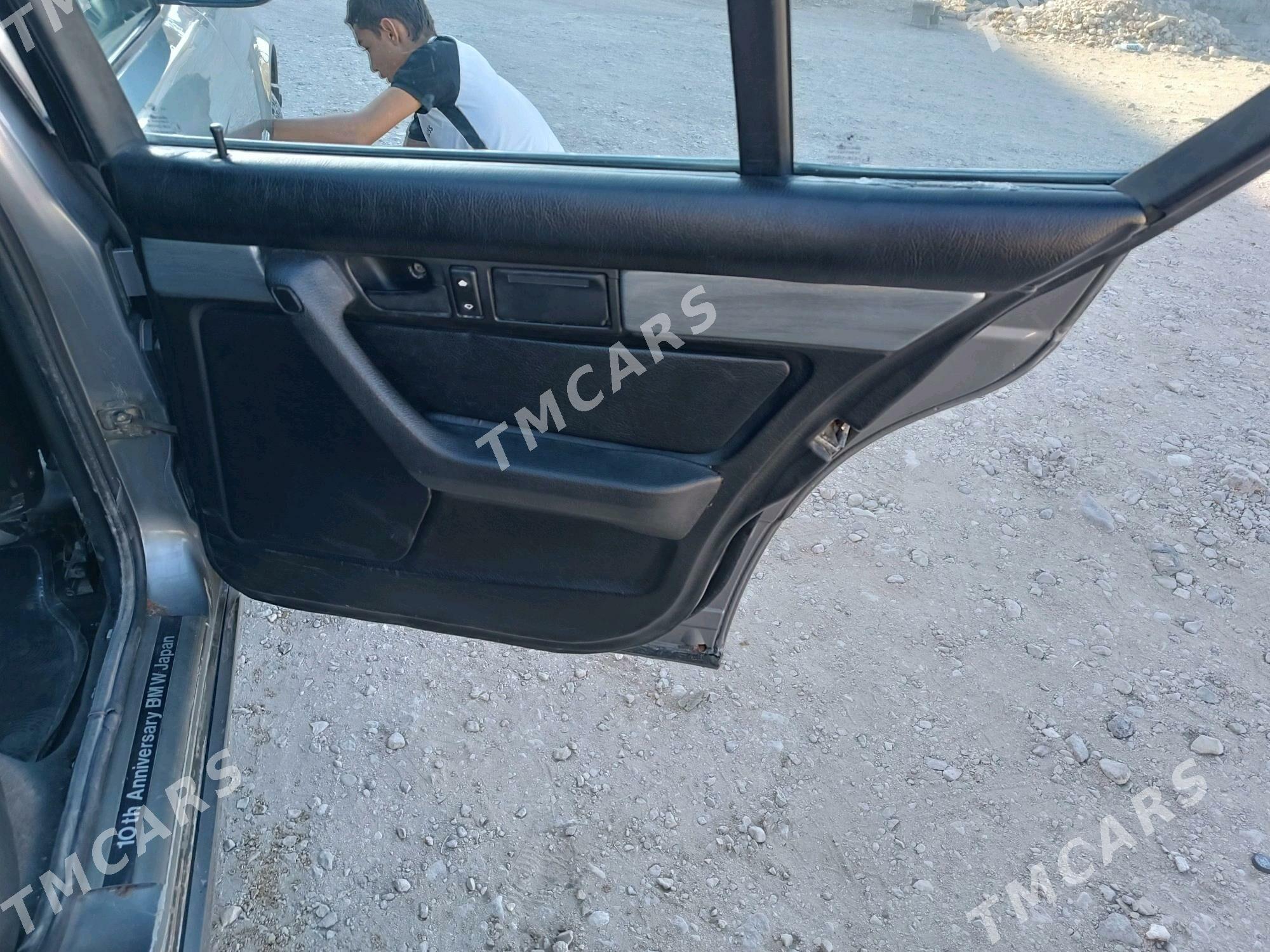 BMW 525 1991 - 60 000 TMT - Balkanabat - img 3