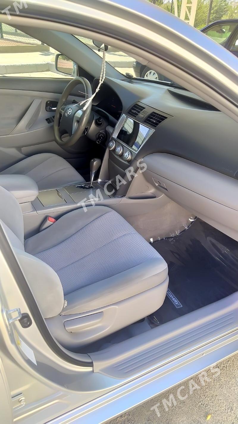 Toyota Camry 2010 - 220 000 TMT - Дашогуз - img 6