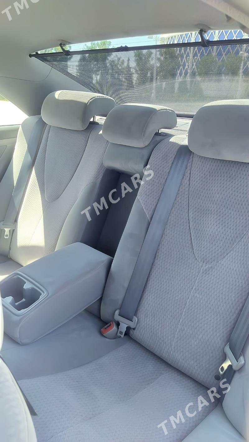 Toyota Camry 2010 - 220 000 TMT - Дашогуз - img 7