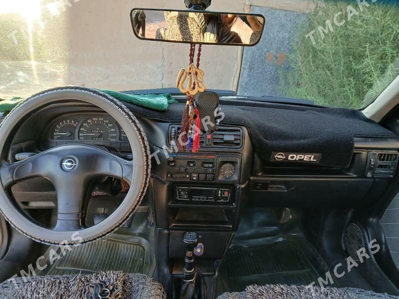 Opel Vectra 1993 - 40 000 TMT - Кёнеургенч - img 5