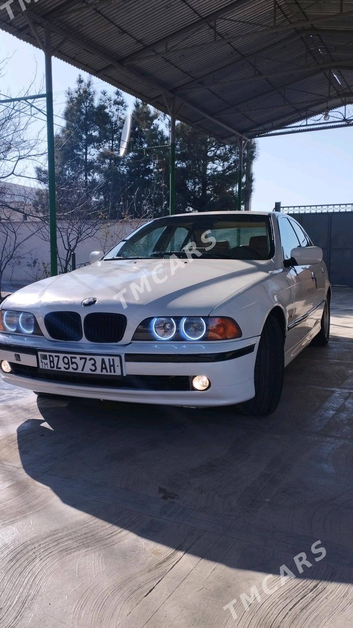 BMW E39 2002 - 80 000 TMT - Гызыларбат - img 3