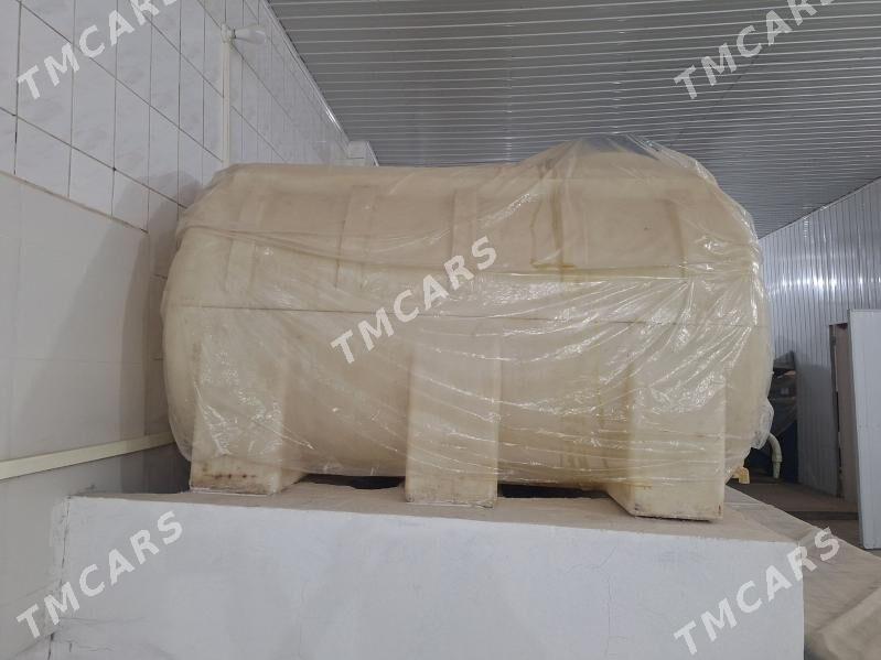 Bocka 2 ton plastmas - Mary - img 3