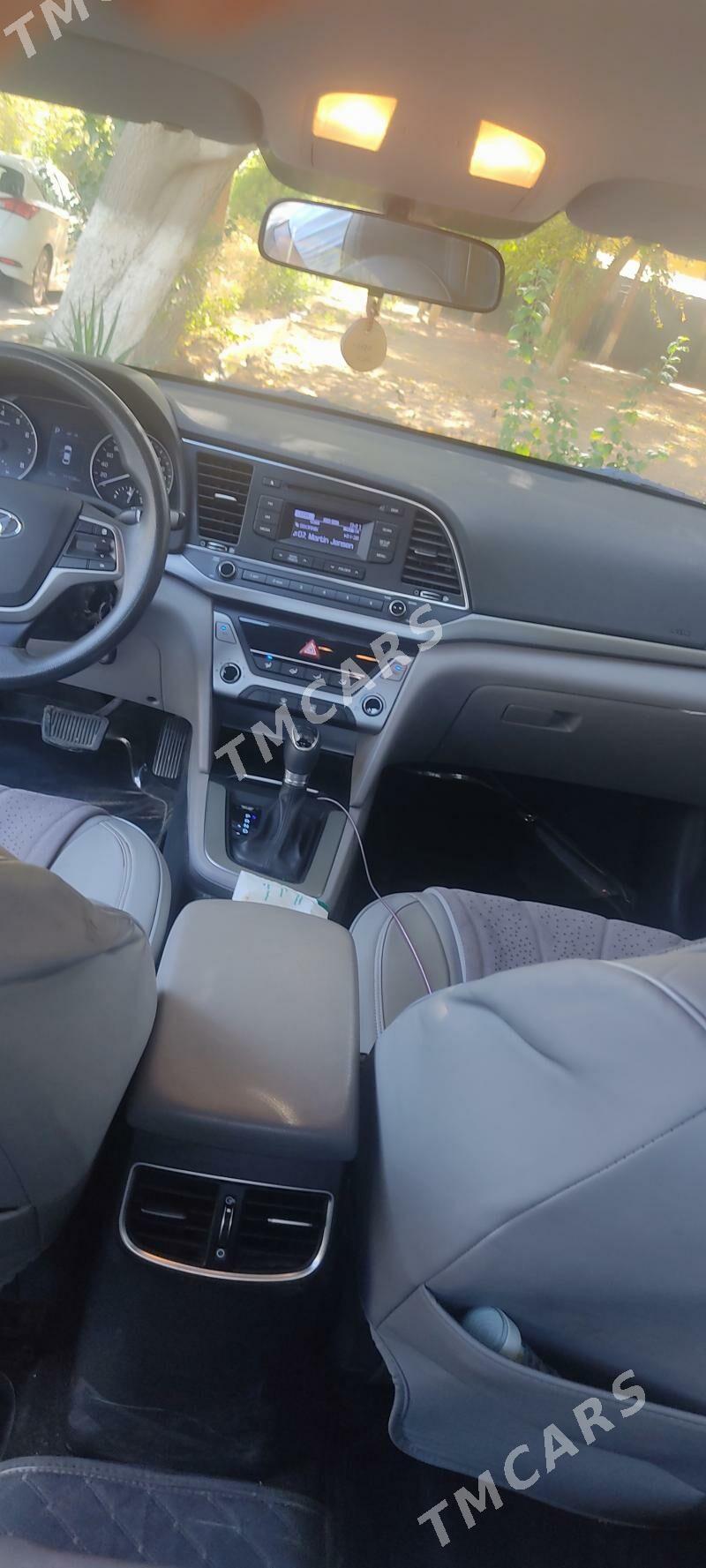 Hyundai Elantra 2018 - 220 000 TMT - 30 mkr - img 5