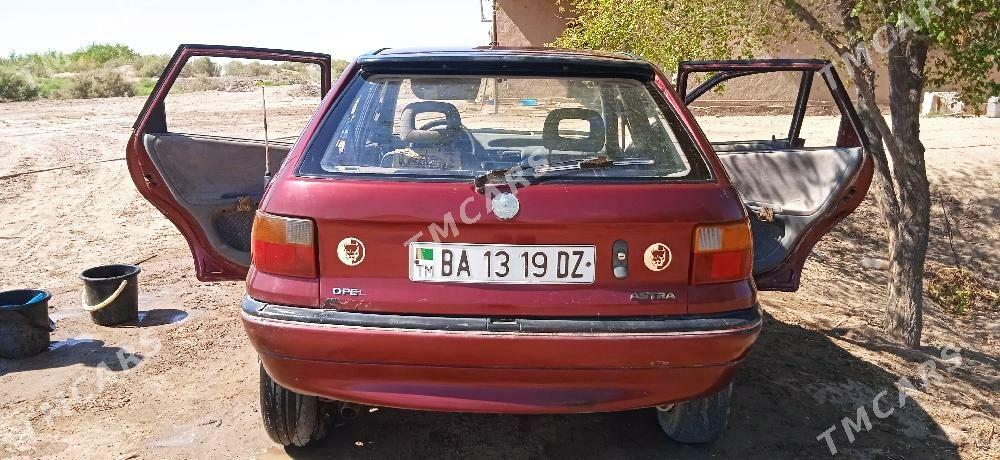 Opel Astra 1993 - 23 000 TMT - Губадаг - img 2