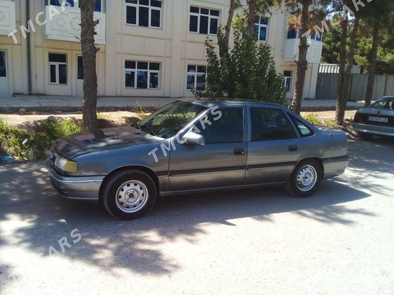 Opel Vectra 1994 - 22 000 TMT - Саят - img 2