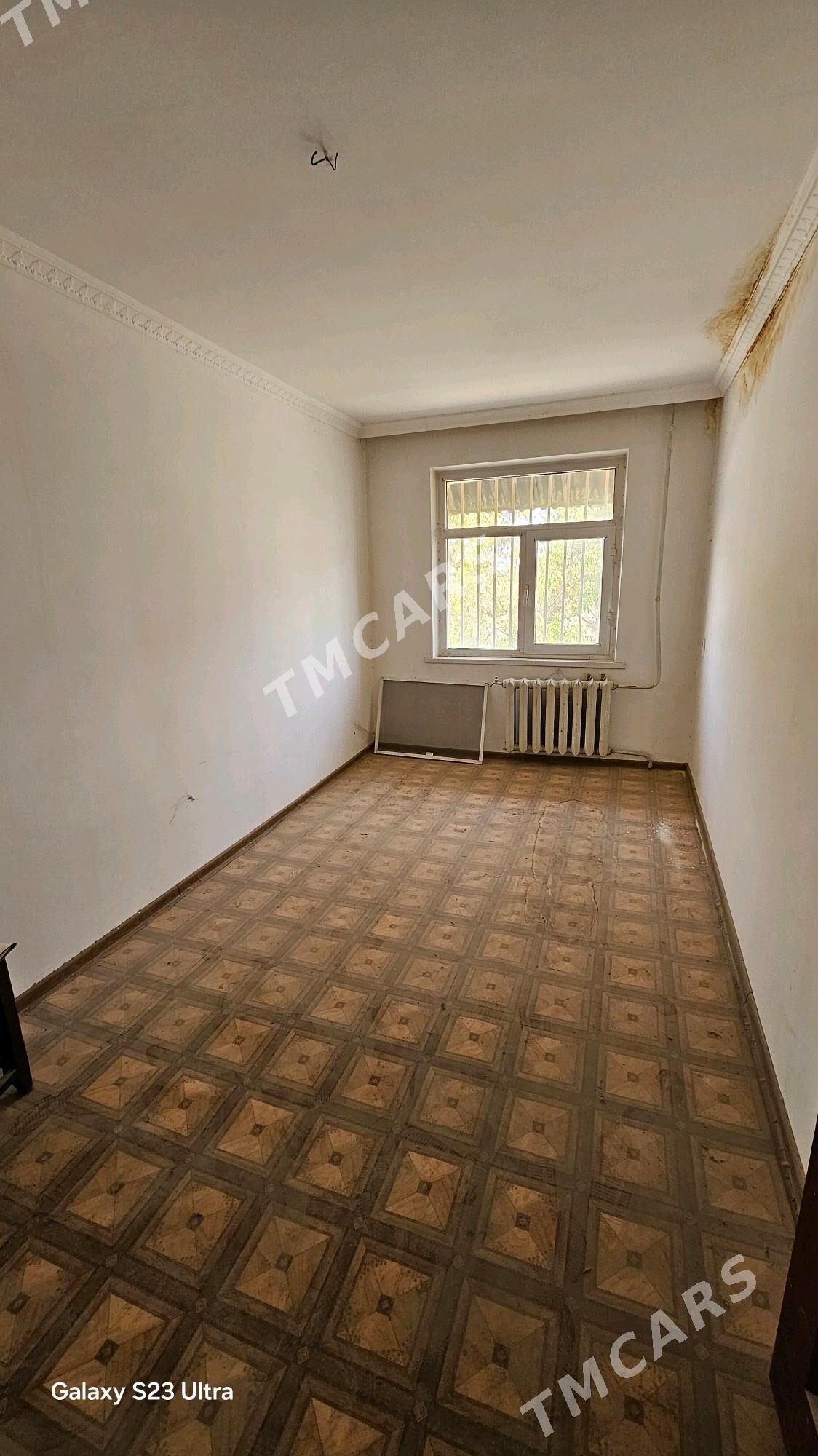 Satlyk jay Mary şäher baza - Мары - img 2