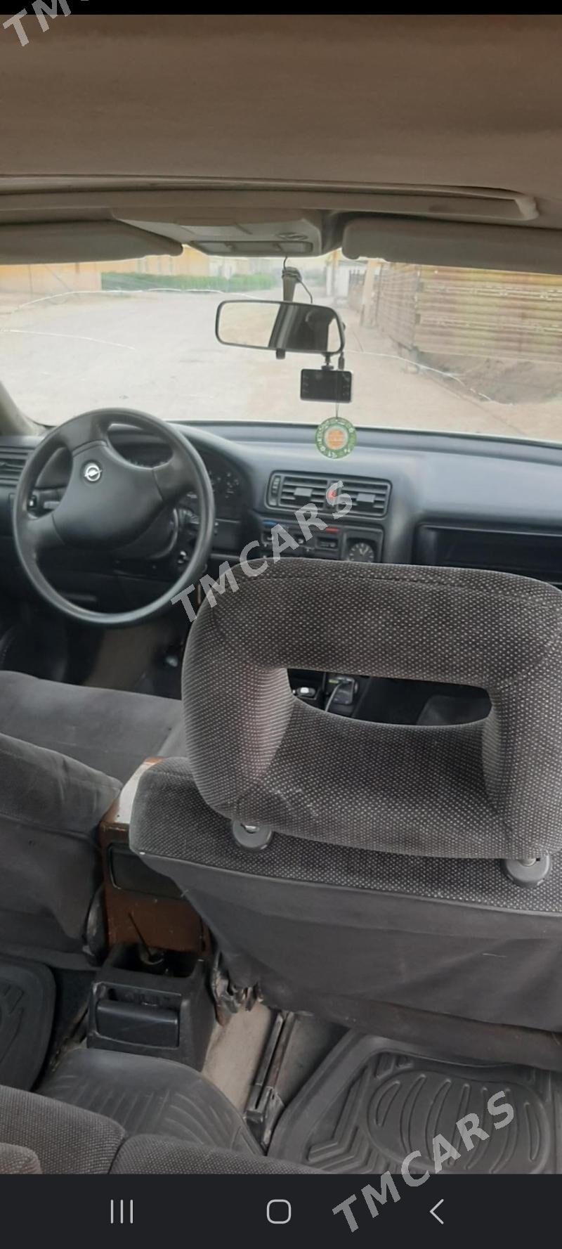 Opel Vectra 1990 - 28 000 TMT - Мургап - img 5