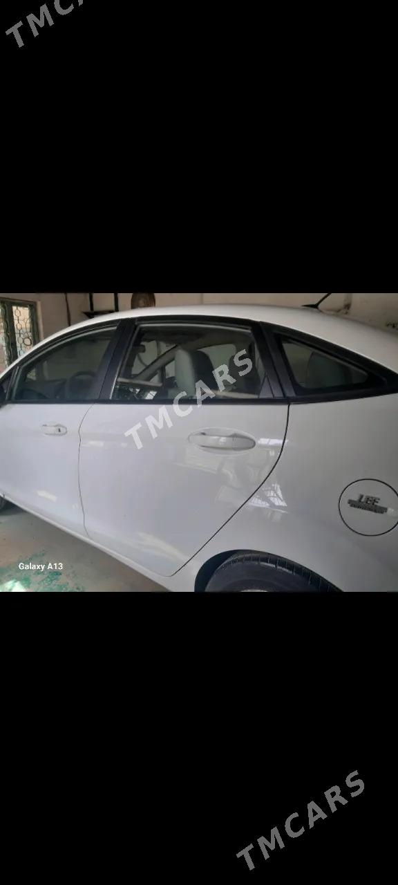 Ford Fiesta 2012 - 100 000 TMT - Туркменбаши - img 2