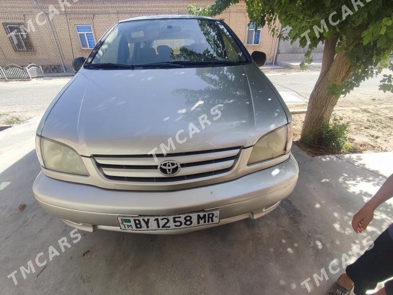 Toyota Sienna 2001 - 120 000 TMT - Türkmengala - img 2