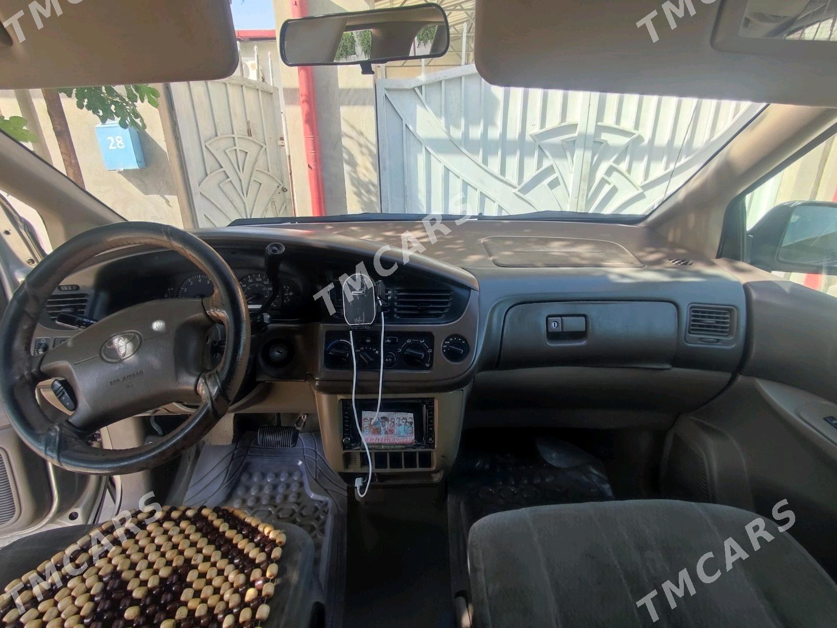 Toyota Sienna 2001 - 120 000 TMT - Türkmengala - img 6