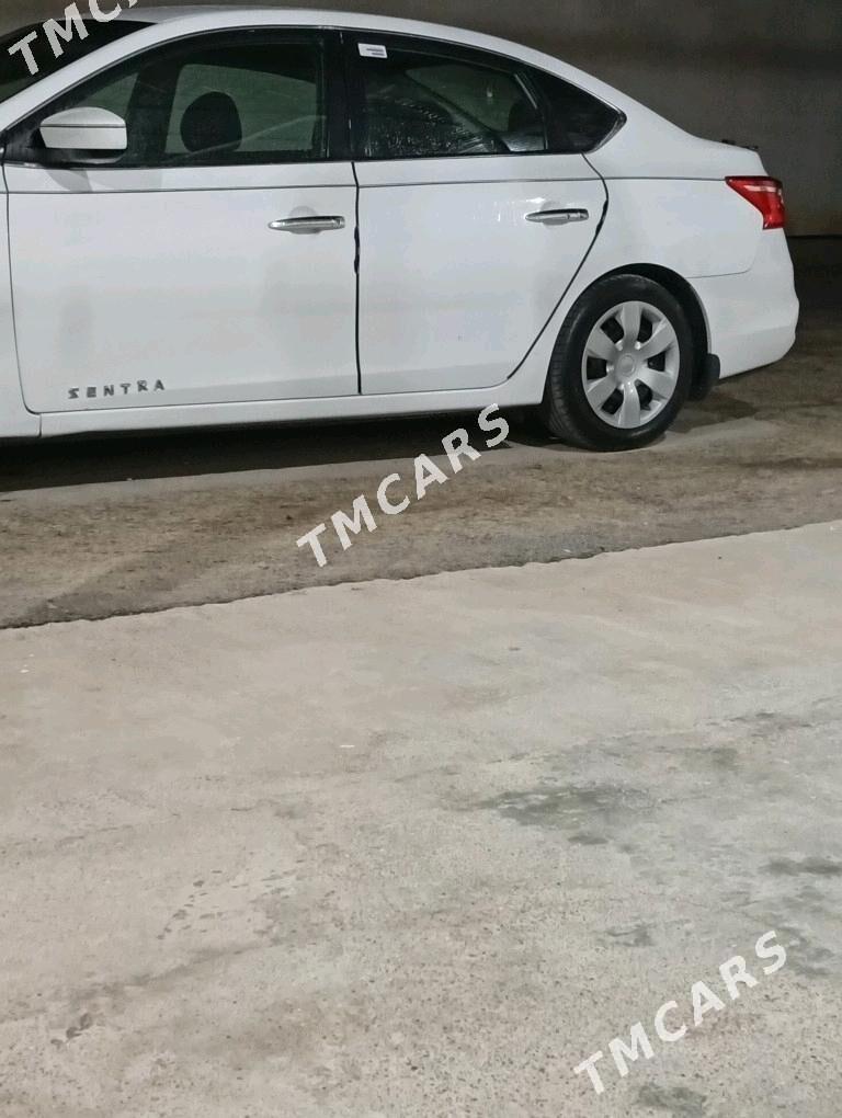 Nissan Sentra 2018 - 200 000 TMT - Gökje - img 5