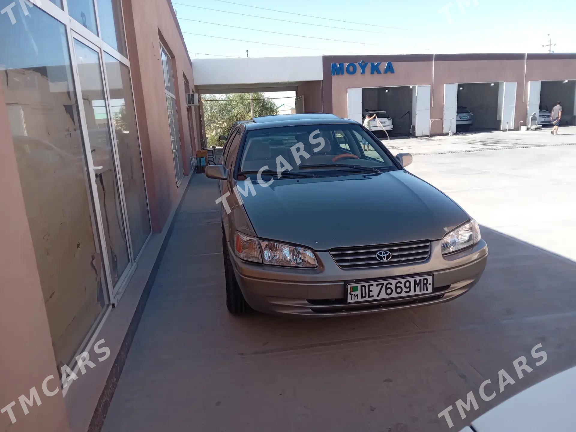 Toyota Camry 1998 - 112 000 TMT - Мары - img 7