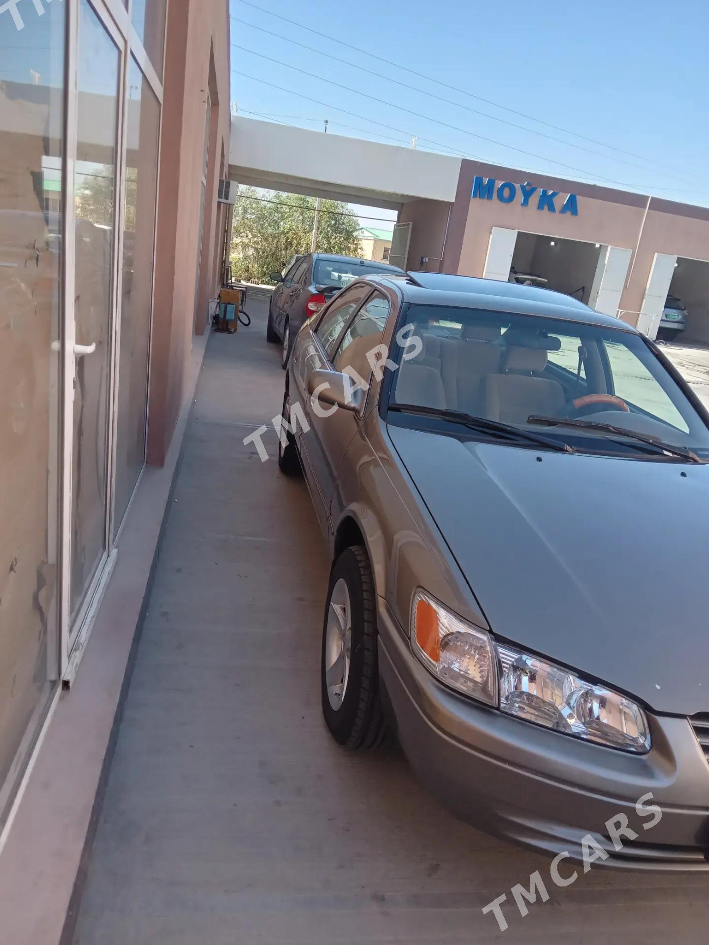 Toyota Camry 1998 - 112 000 TMT - Мары - img 5