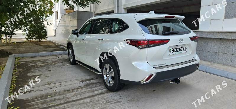 Toyota Highlander 2022 - 600 000 TMT - Aşgabat - img 4