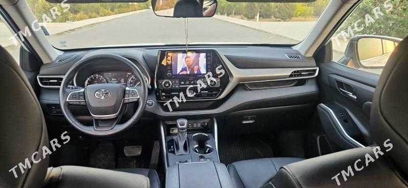 Toyota Highlander 2022 - 600 000 TMT - Aşgabat - img 10