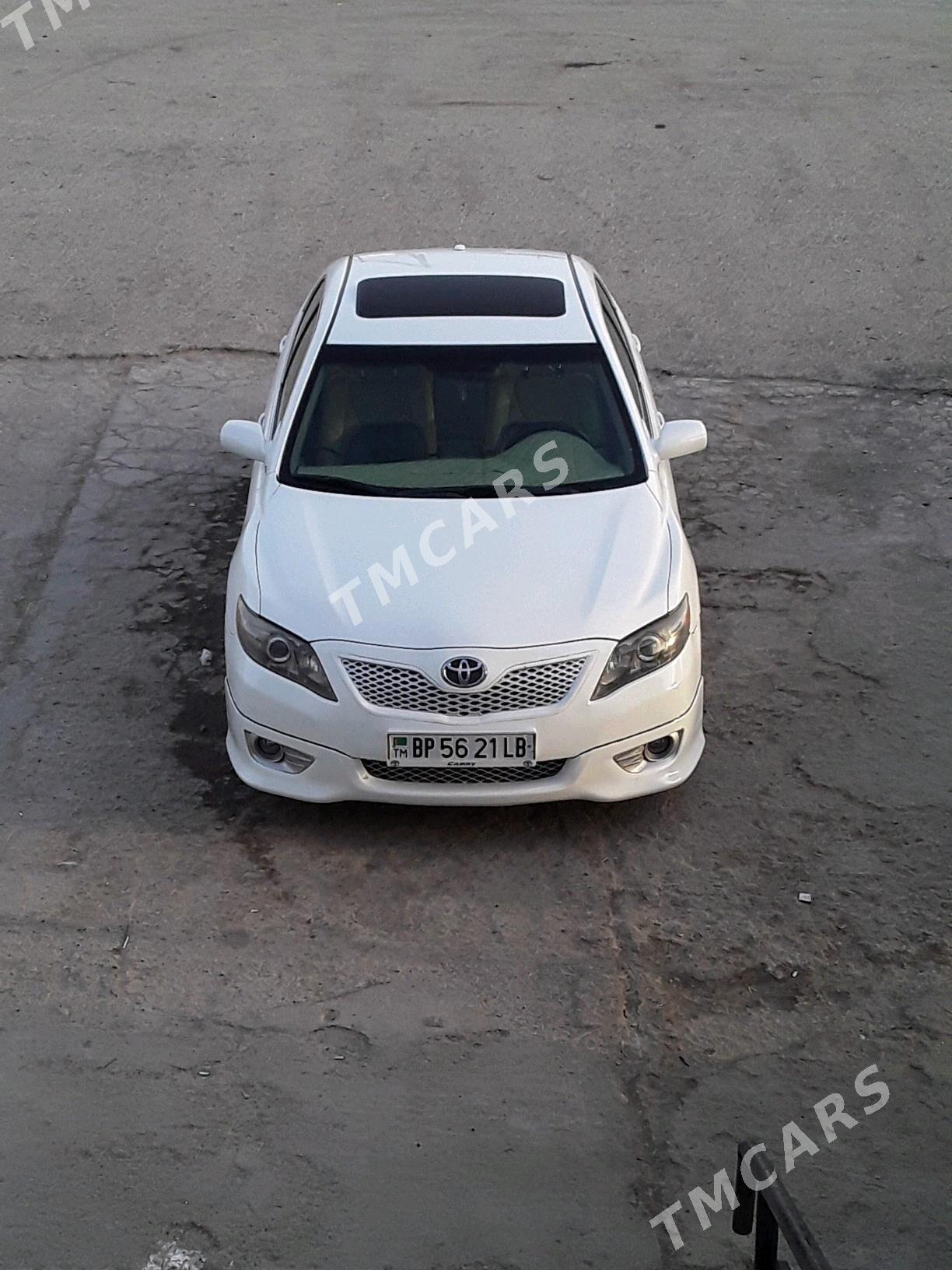 Toyota Camry 2010 - 185 000 TMT - Койтендаг - img 7
