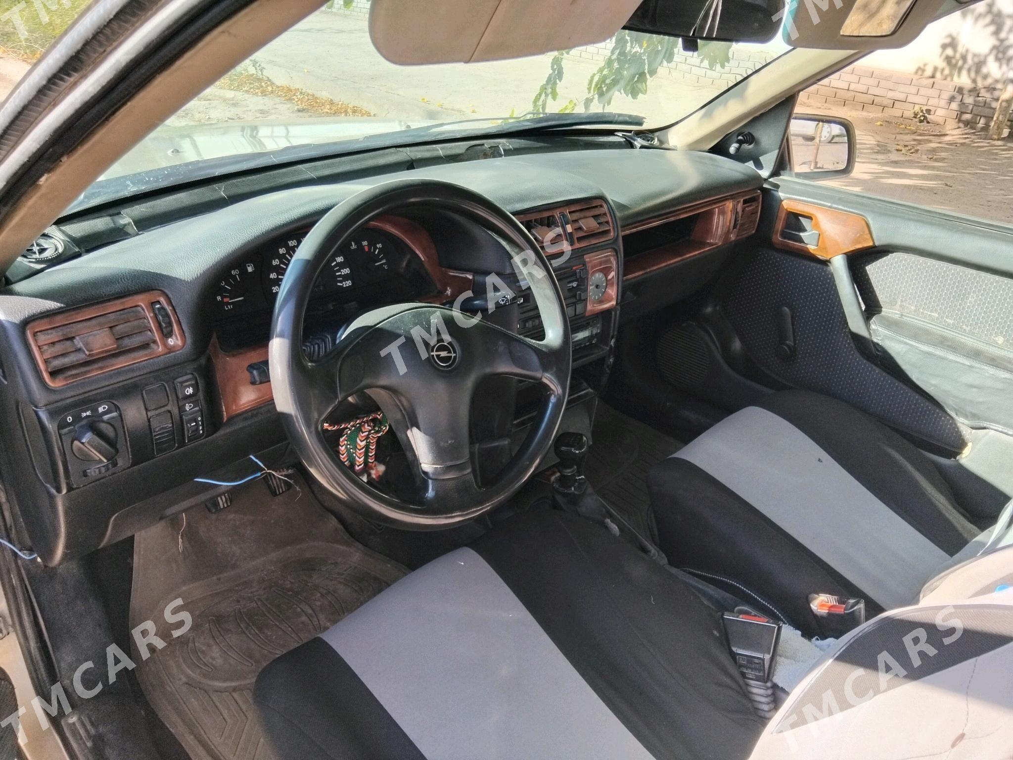 Opel Vectra 1993 - 36 000 TMT - Daşoguz - img 5