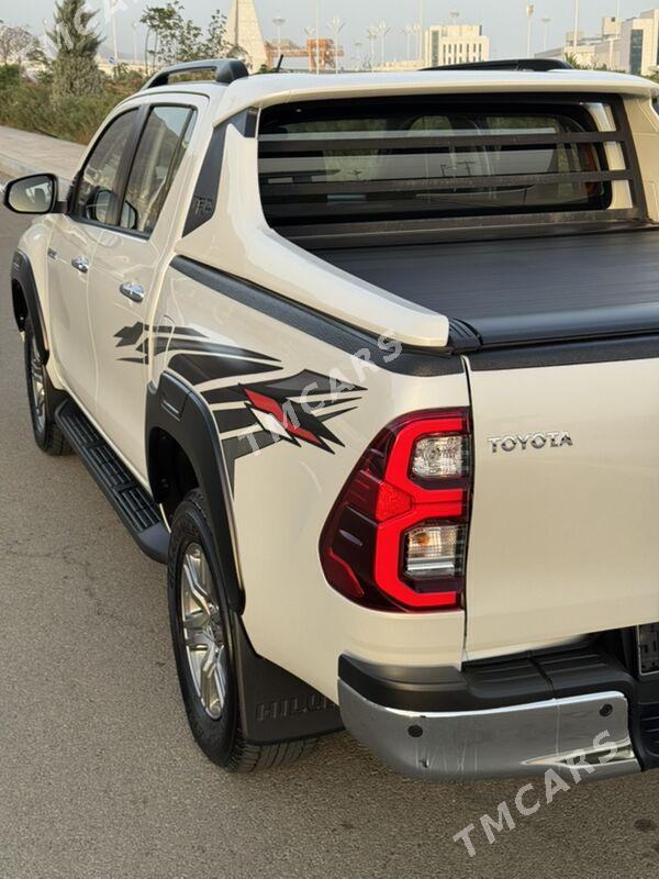 Toyota Hilux 2023 - 620 000 TMT - Türkmenbaşy - img 8