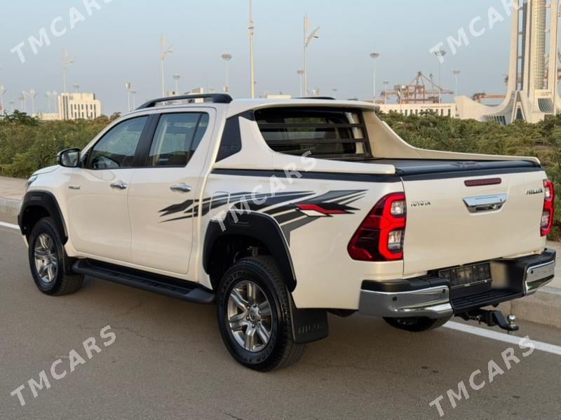 Toyota Hilux 2023 - 620 000 TMT - Türkmenbaşy - img 9
