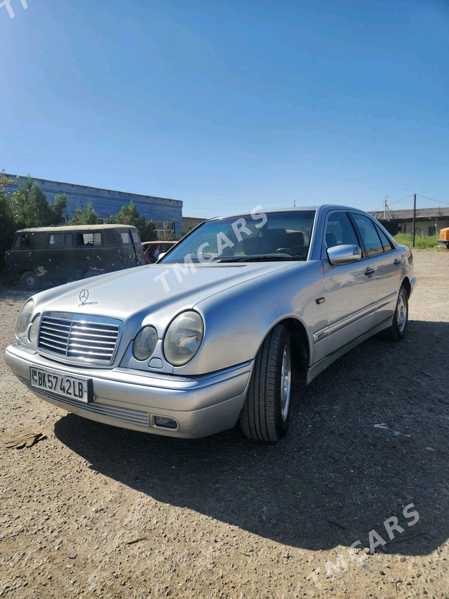 Mercedes-Benz E320 1996 - 70 000 TMT - Türkmenabat - img 2