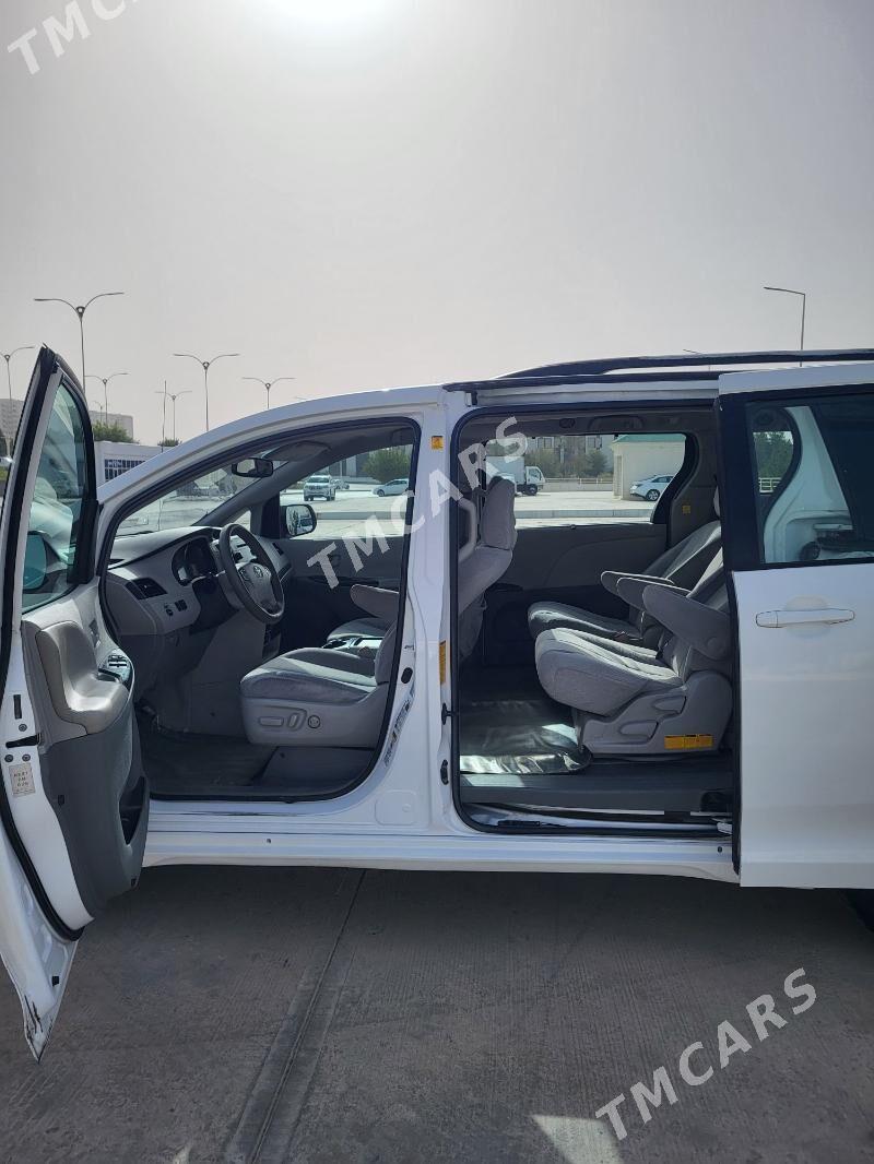 Toyota Sienna 2011 - 265 000 TMT - Ашхабад - img 7