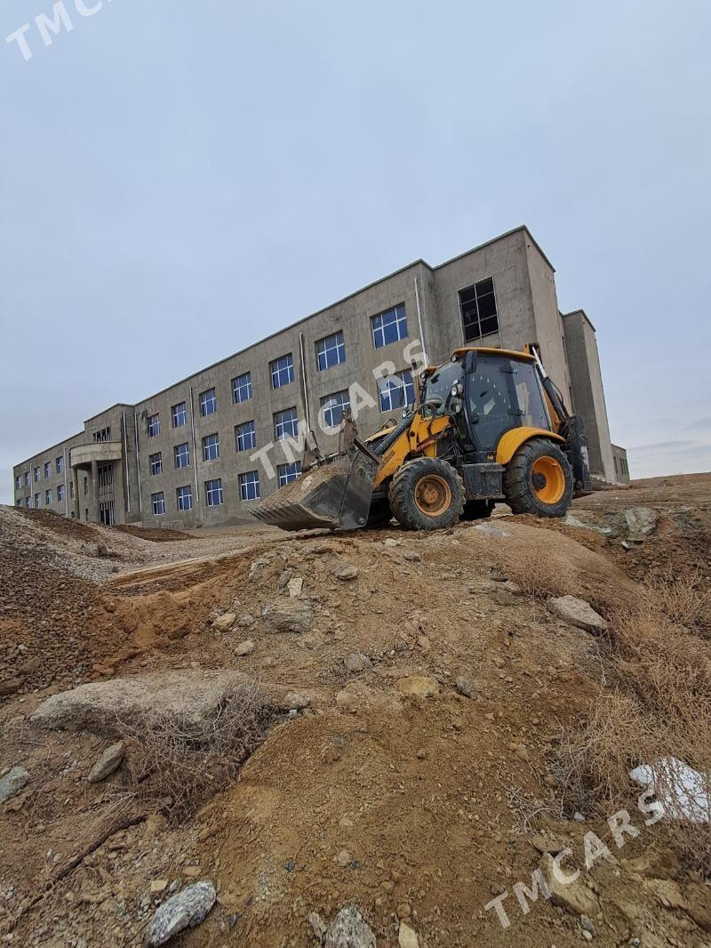 JCB 3CX ECO 2012 - 600 000 TMT - Дарганата - img 2