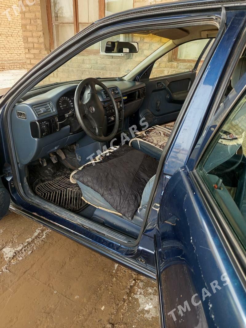 Opel Astra 1994 - 30 000 TMT - Саят - img 6