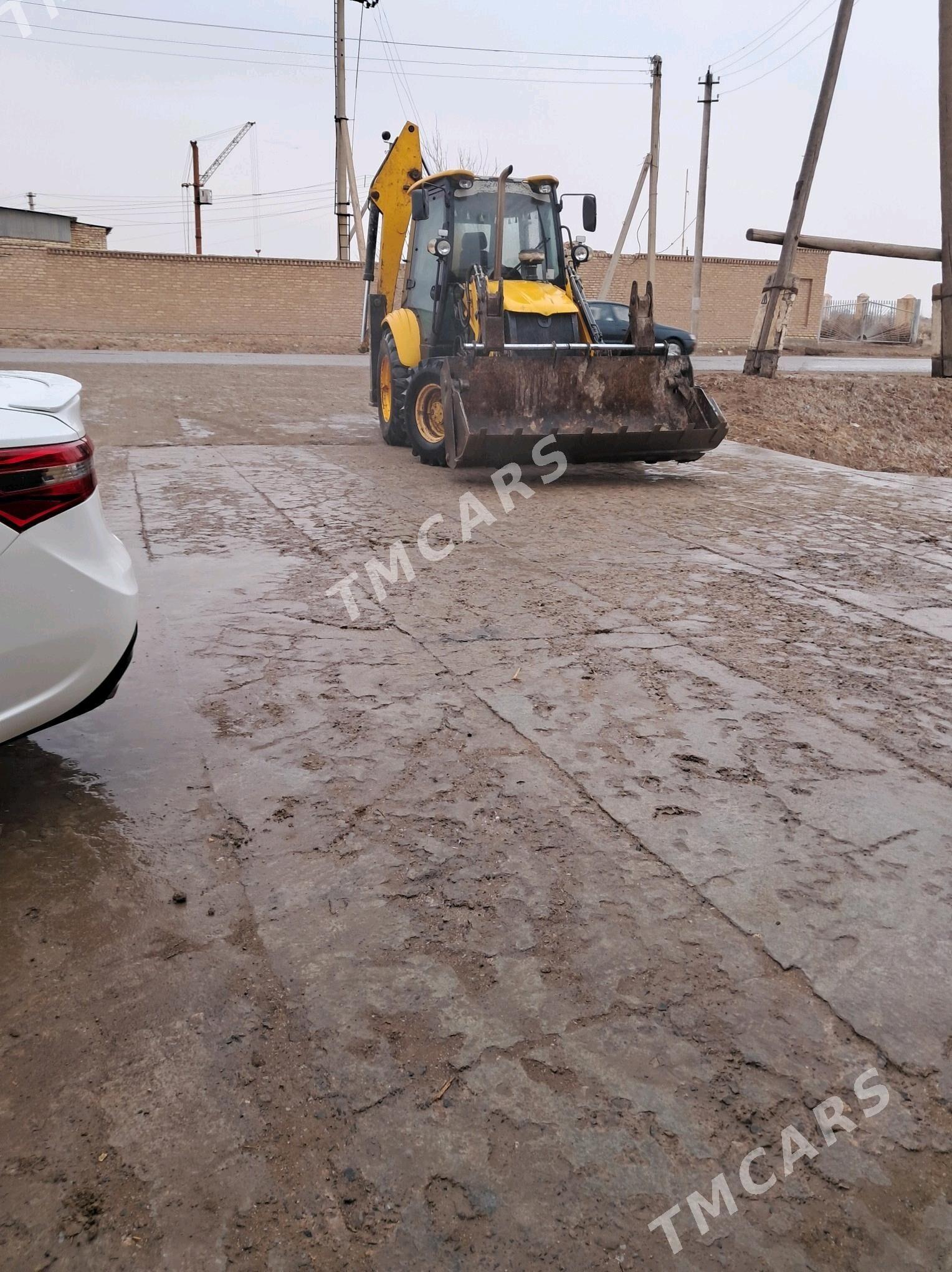 JCB 3CX ECO 2012 - 600 000 TMT - Дарганата - img 5