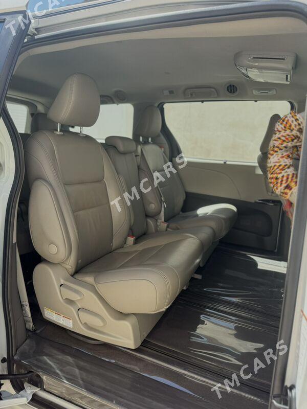 Toyota Sienna 2018 - 445 000 TMT - Aşgabat - img 5