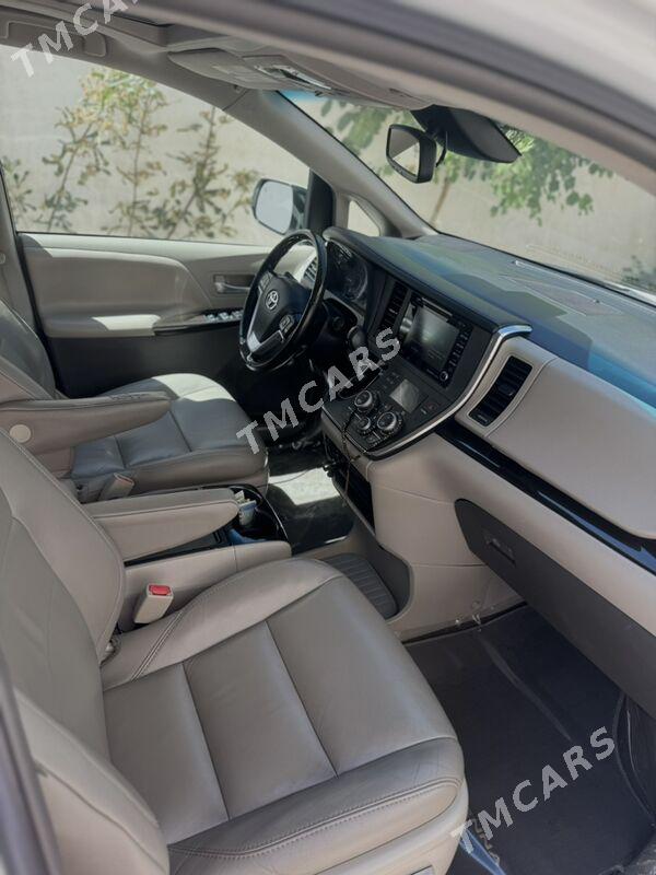 Toyota Sienna 2018 - 445 000 TMT - Aşgabat - img 2