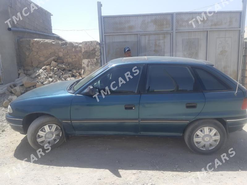 Opel Astra 1994 - 36 000 TMT - Магданлы - img 2